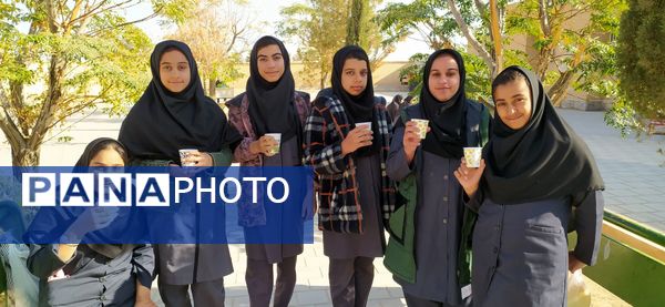 صبحگاه شاد مدارس دخترانه استان اصفهان در قالب طرح «نوجوان شاد ایرانی (نشا)»