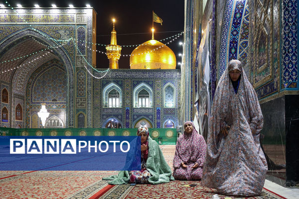 آیین معنوی اعتکاف در حرم مطهر رضوی- ۲