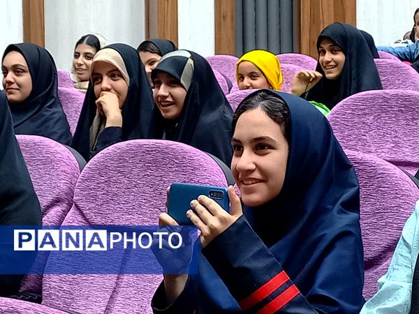 رویداد فرهنگی-هنری «ریحانه» در شهرستان ملارد