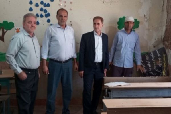 بررسی روند بازسازی و توزیع کتب درسی در دبستان صادقیه روستای سرخه ده سفلی خرم آباد