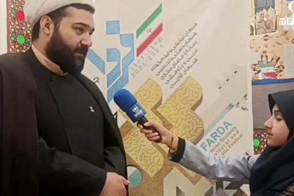 جشنواره فرهنگی هنری ماها در دبستان فاطمه اهری هاشمی 