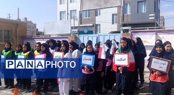 افتتاحیه المپیاد ورزشی درون مدرسه ای در دبیرستان مهر نیشابور
