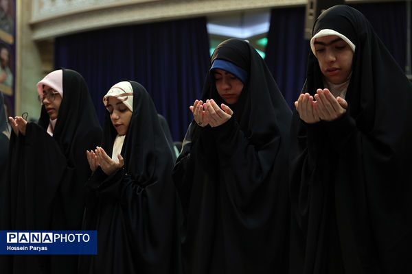 حضور وزیر آموزش و پرورش در جمع دانش‌آموزان معتکف