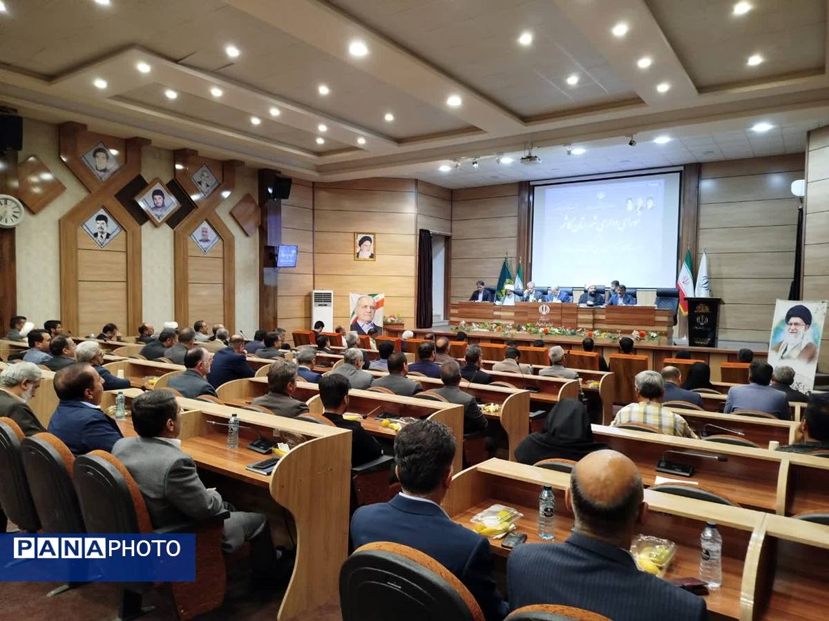 شورای اداری شهرستان کاشمر با حضور رییس سازمان بهزیستی کشور 