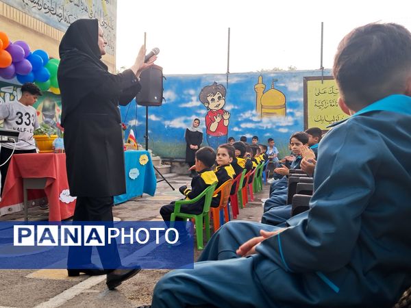 دانش آموزان در آغوش مدرسه