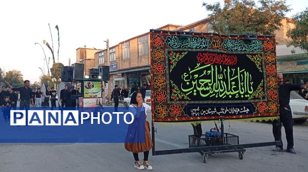 عزاداری کودکان به عشق امام حسین (ع) 