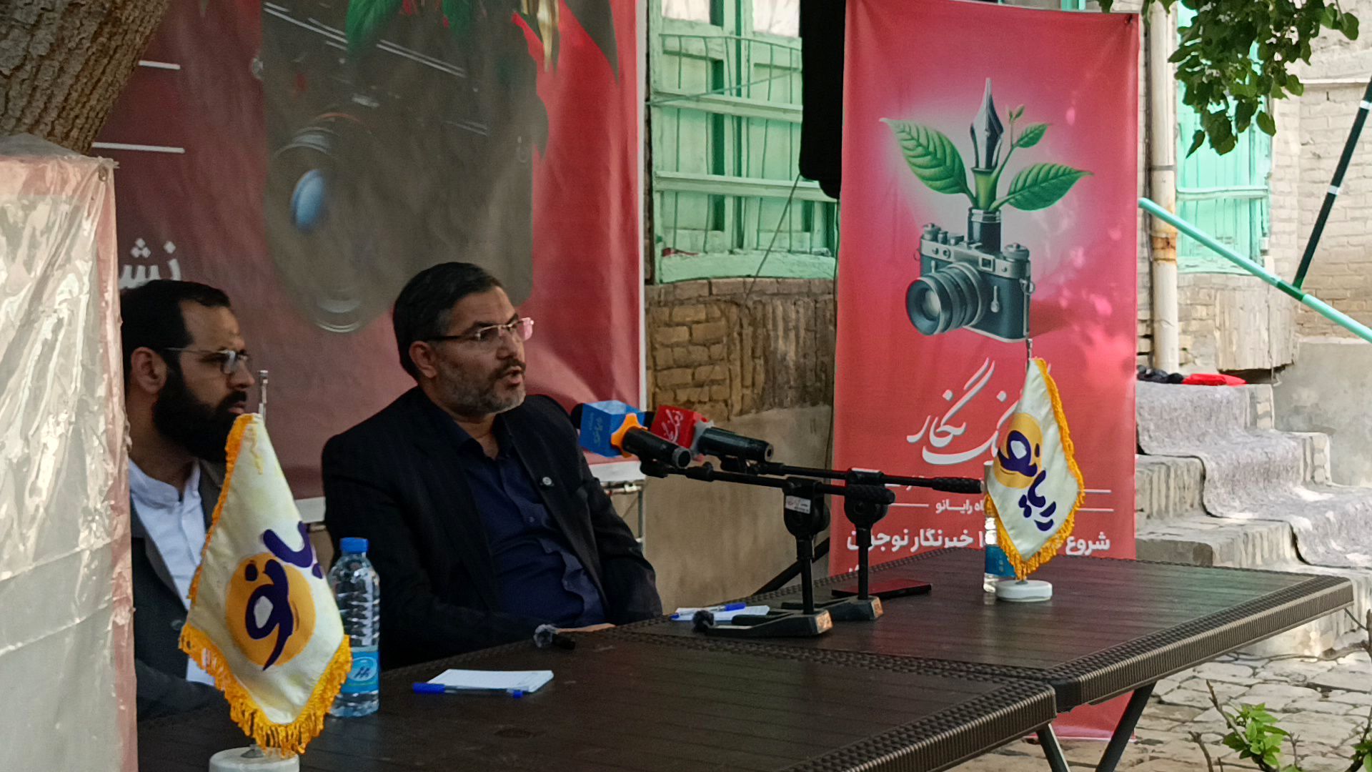 نشست خبری اعضای باشگاه رایانو با نایب رئیس شورای اسلامی شهر مشهد مقدس