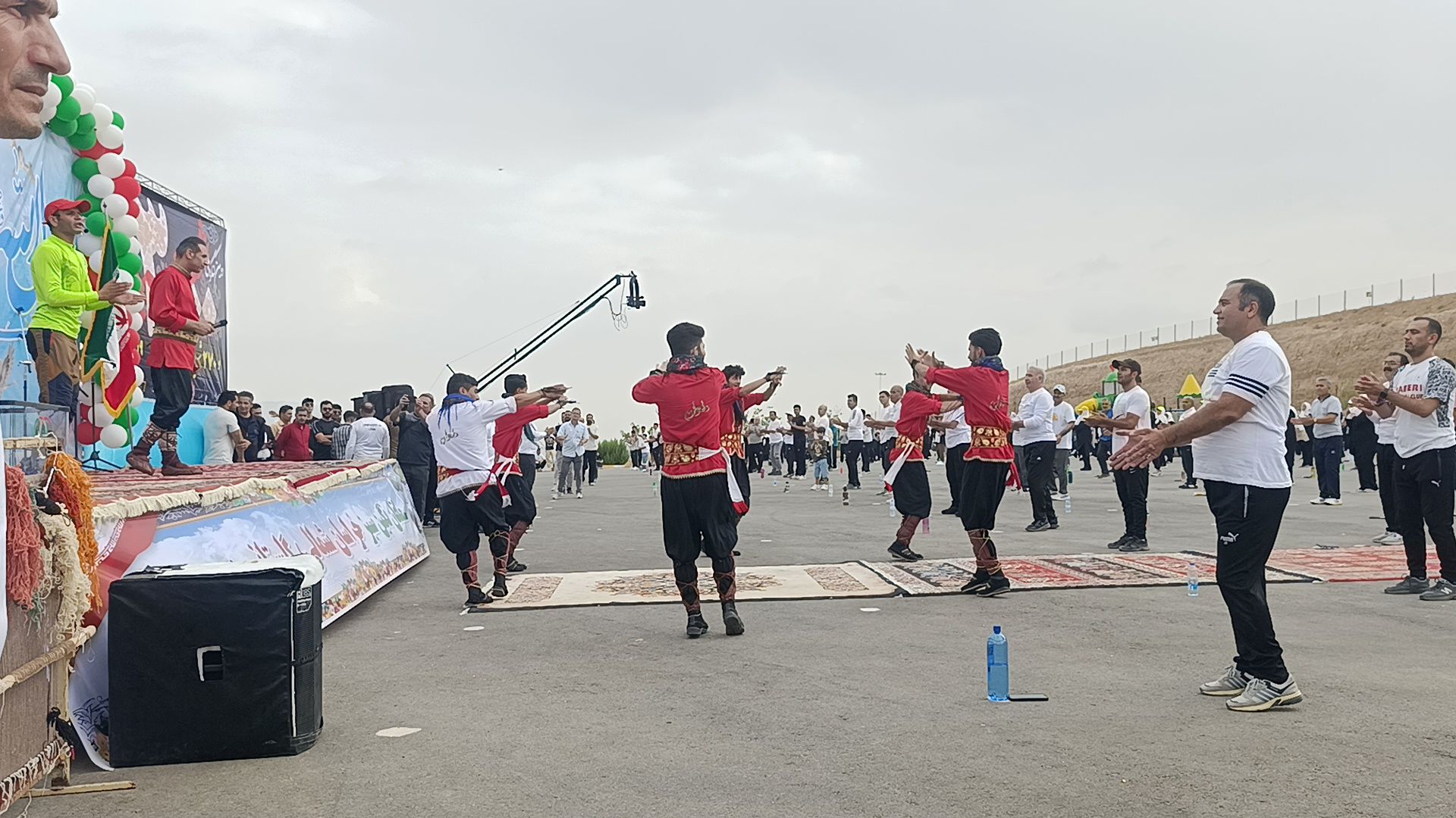 جلوه‌هایی از ورزش صبحگاهی همگانی در آشخانه 