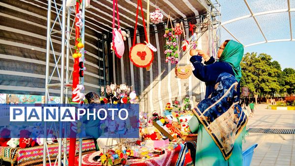 تی‌تی ؛‌ جشنی‌که تاکستان‌ را‌ به‌ تپش‌ انداخت