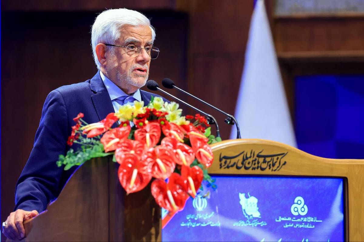  باید شرایط سرمایه‌گذاری ایرانیان خارج از کشور را فراهم کنیم/ نقش پررنگ صنایع کوچک و متوسط در رشد اقتصادی