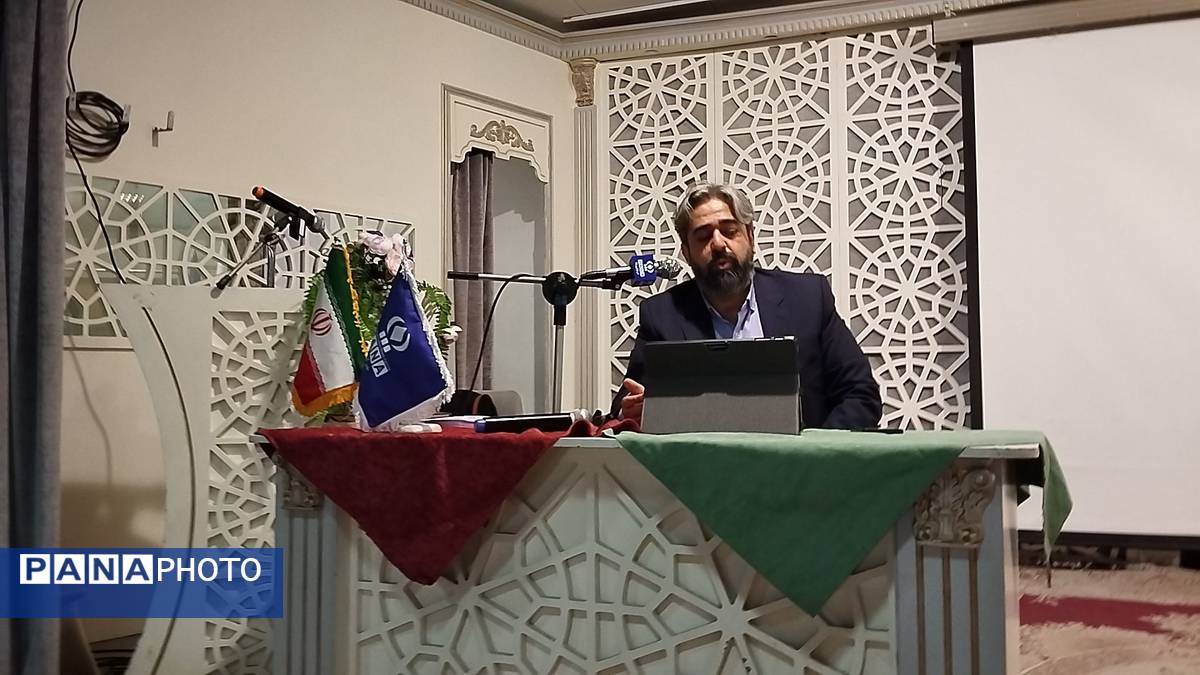 کارگاه خبرنگاری موبایلی با مدیر عامل خبرگزاری پانا در مشهد