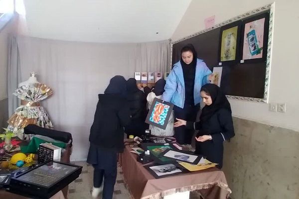 هفته «ماها» در هنرستان کوثر قیامدشت؛ تلفیق مهارت، هویت و نشاط دانش‌آموزی
