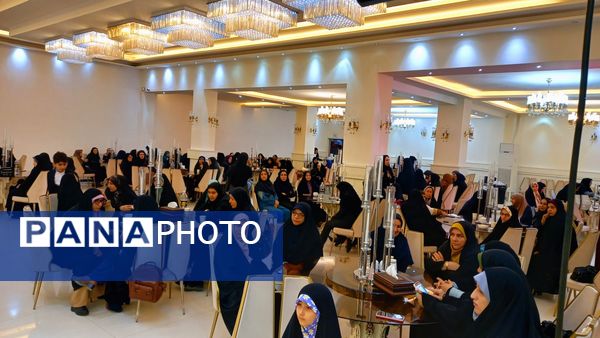 مراسم تقدیر از فعالان امور تربیتی در تالار آوین ملارد 