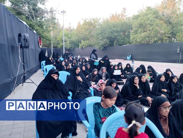 تجمع خانوادگی به‌مناسبت گرامی‌داشت هفته عفاف و حجاب در فریمان