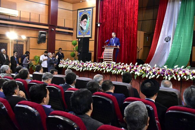  معلمان، مهندسان تحول جامعه‌اند