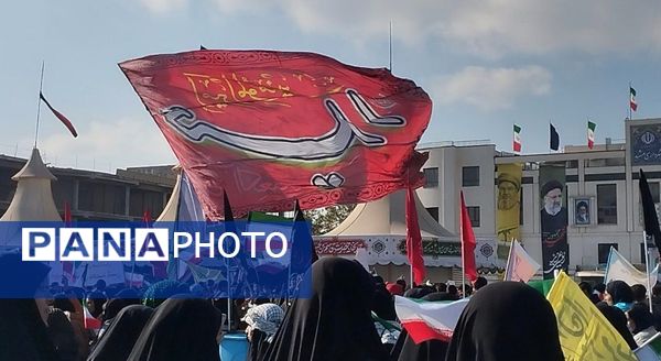 خروش پرشور مردم مشهد در روز ملی مبارزه با استکبار جهانی