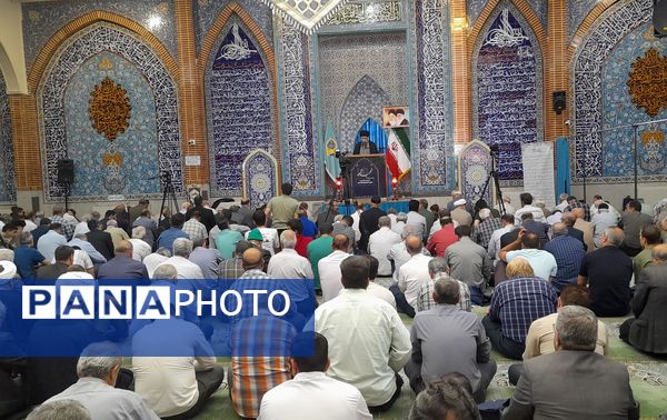 تجدید میثاق سرپرست آموزش وپرورش منطقه پردیس با شهدای گمنام