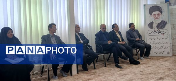 دیدار تعاونی‌گران شهرستان خلیل‌آباد با امام جمعه در هفته تعاون