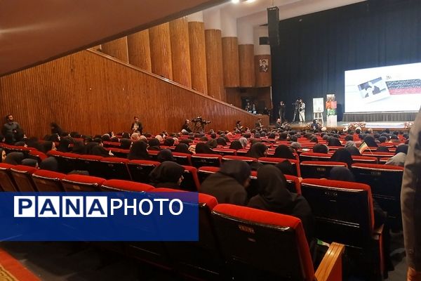 حضور دانش‌آموزان ناحیه دو شهرری در مراسم افتتاحیه «طرح راه امین»