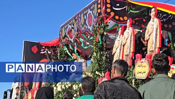 استقبال باشکوه مردم شهرستان بهاباد از شهید گمنام