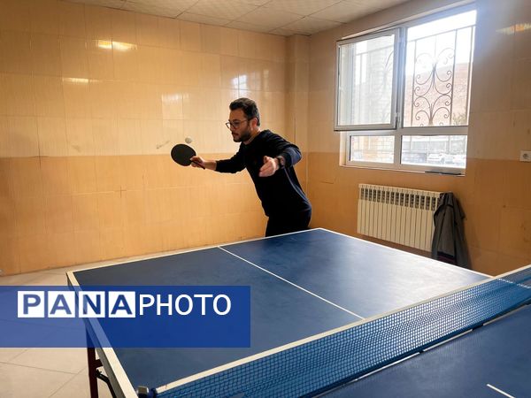 رقابت ورزشی تنیس روی میز فرهنگیان در نوخندان