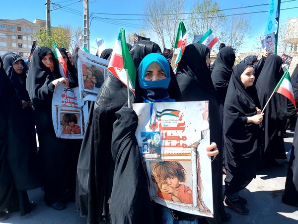 راهپیمایی روز قدس با حضور مدیرکل آموزش و پرورش شهرستان‌های تهران در کهریزک 