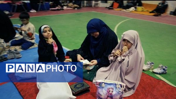 سومین شب قدر با حضور گسترده مردم در کانون شهید سبحانی کرج