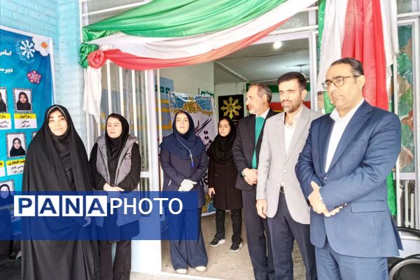  مراسم نواخته شدن زنگ پژوهش در فرزانگان قدس