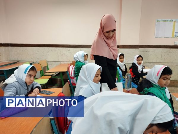 اجرای طرح حامی با حضور جهادی آموزگاران ملاردی  برای جبران ضعف درسی دانش آموزان ابتدایی 