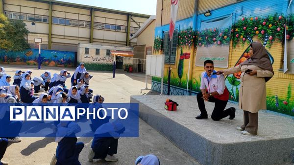 گرامیداشت روز ملی کاهش اثرات بلاهای طبیعی در نیشابور