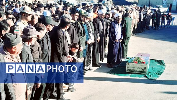 تشییع و تدفین شهید گمنام در شهر غلامان 