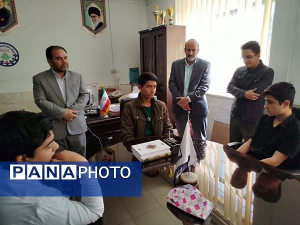  دیدار مسئولین اتحادیه انجمن اسلامی مدارس شهرستا‌ن با معاون پرورشی و تربیت بدنی کاشمر