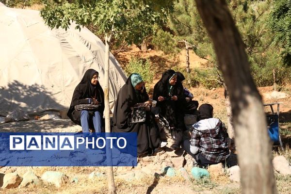 دختران قرآنی سمپاد ایران بر فراز بام تبریز