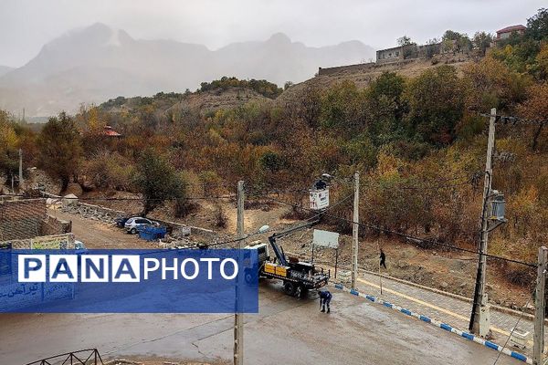 اولین باران پاییزی قابی شفاف از پاییز  رنگارنگ را در شهر زیبای بار رقم زد