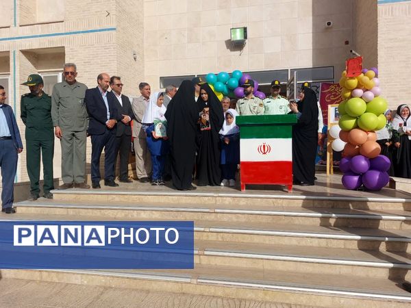 آیین سال تحصیلی جدید در مدرسه شاهد پوررضایی یزد