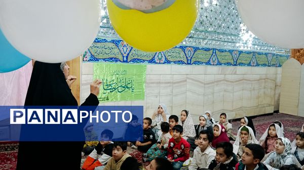 اجرای برنامه شاد برای کودکان در شهرستان کاشمر 