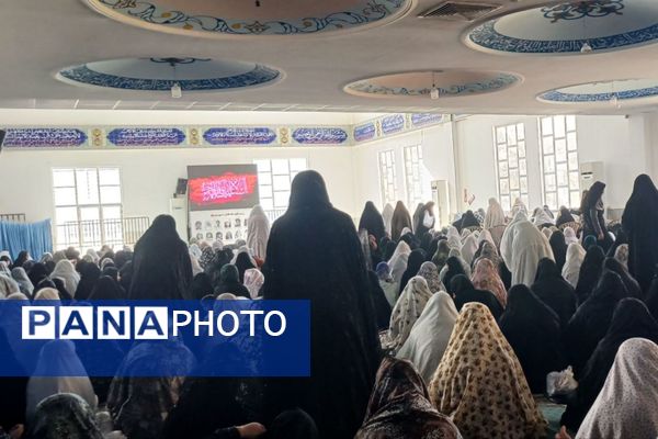 نماز جمعه امید دل‌های خسته برای مؤمنان 