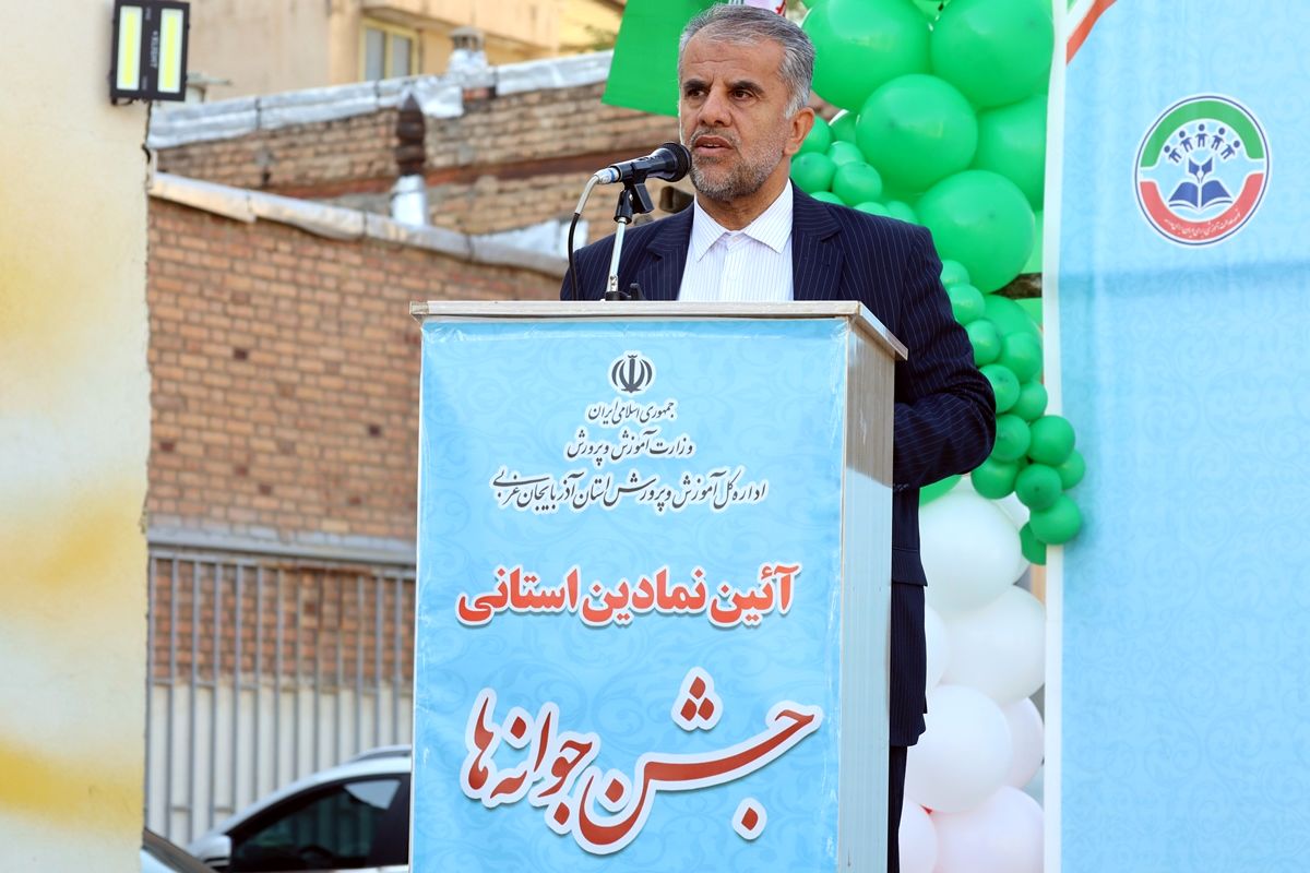 اخلاق حرفه‌ای، تهذیب نفس و حفظ حجاب از نشانه‌های دانش‌آموز تراز انقلاب اسلامی است