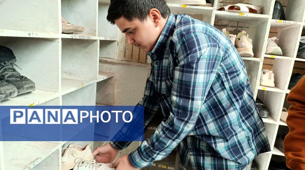 فعالیت دانش آموزان در جلسه انجمن اولیا و مربیان دبیرستان پسرانه متوسطه اول عبدالحسین قفلی