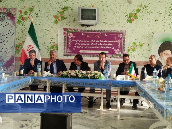 بازدید اداره‌کل آموزش و پرورش خراسان از بخش‌های مختلف آموزش و پرورش شهرستان فاروج 