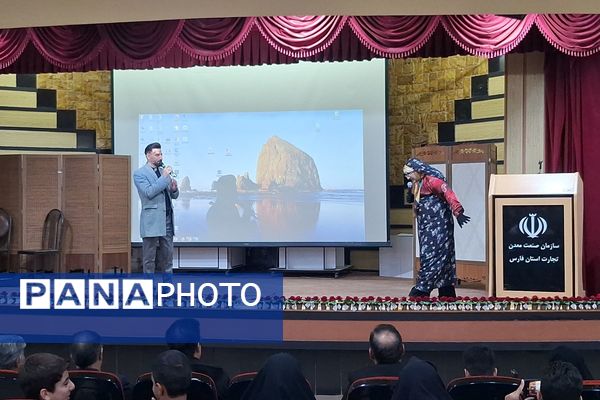 جشن میلاد بانوی دو عالم و گرامیداشت مقام مادر در دبیرستان رازی شیراز 