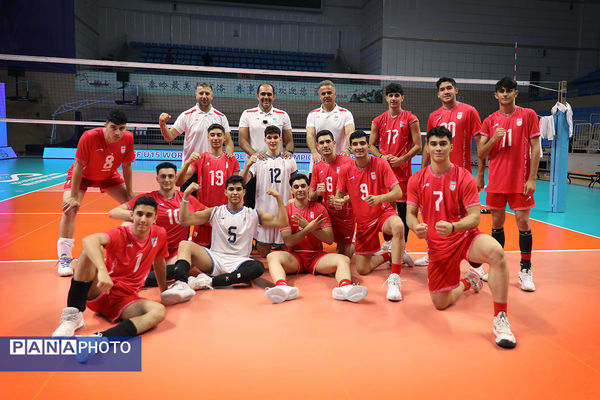 مسابقات دانش‌آموزی والیبال زیر 15 سال قهرمانی جهان (ایران - چین )