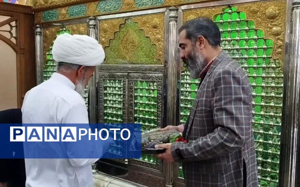 آیین غبارروبی ضریح مطهر امامزاده حمزه بن موسی کاظم (ع)