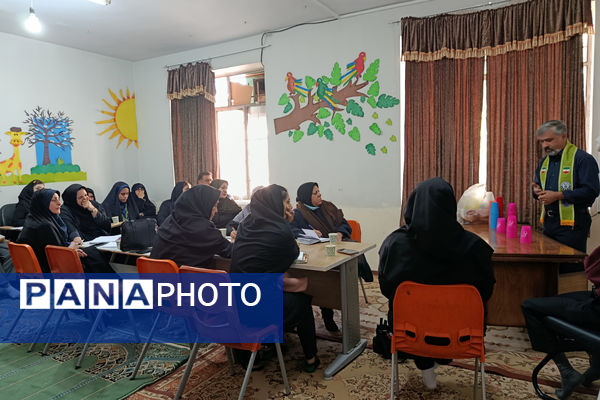 توانمندسازی مربیان پیشتاز ناحیه ۴ شیراز 