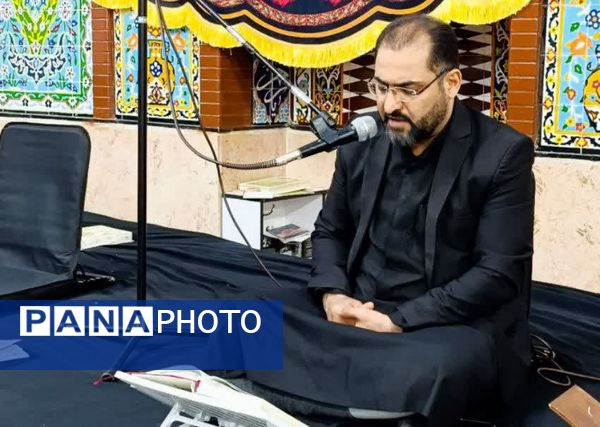 استقبال پرشور مردم از ضیافت سه روزه انس با قرآن