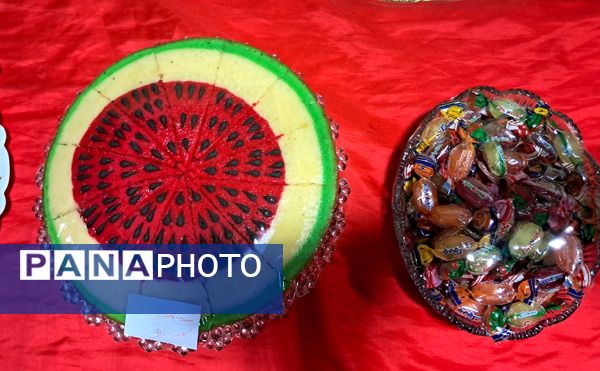 جشن یلدا در دبیرستان حضرت زینب(س) 