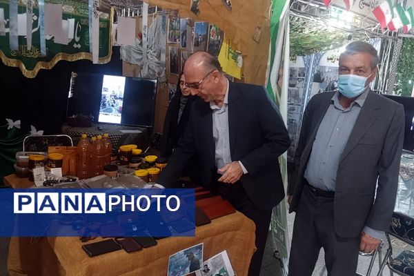 تجدید پیمان فرهنگیان ورامینی با آرمان‌های شهدا در هفته بسیج