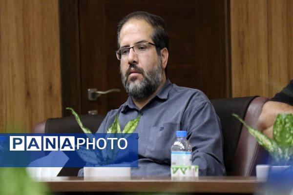 نشست صمیمانه شهردار پاکدشت با خبرنگاران و اصحاب رسانه