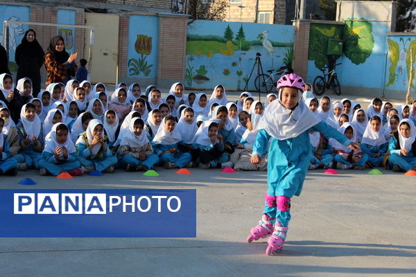 المپیاد درون مدرسه‌ای در مدرسه شهید فخرانی درق