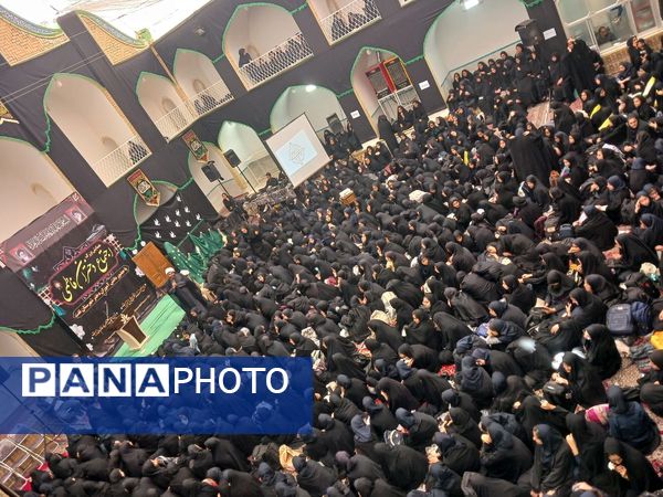 حضور دانش‌آموزان دبیرستان دخترانه شهید درعلی فراشاه در اجتماع «دختران فاطمی» شهرستان تفت 